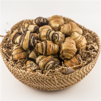 BDR06-1 assorted rugelach in a wicker basket 4